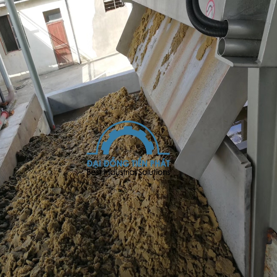 Bùn đạt độ khô cao