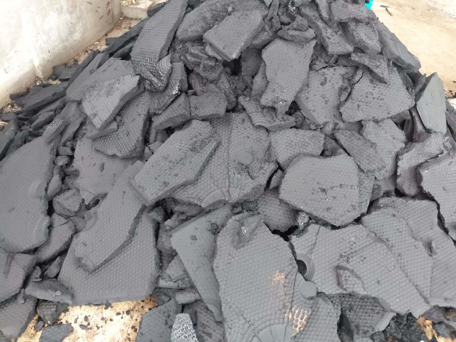 Bùn sau khu ép của máy ép bùn khung bản cho ngành công nghiệp chế biến