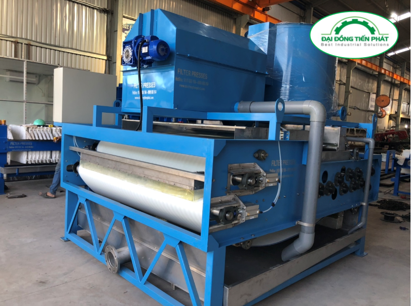 máy ép bùn băng tải 2000 mm
