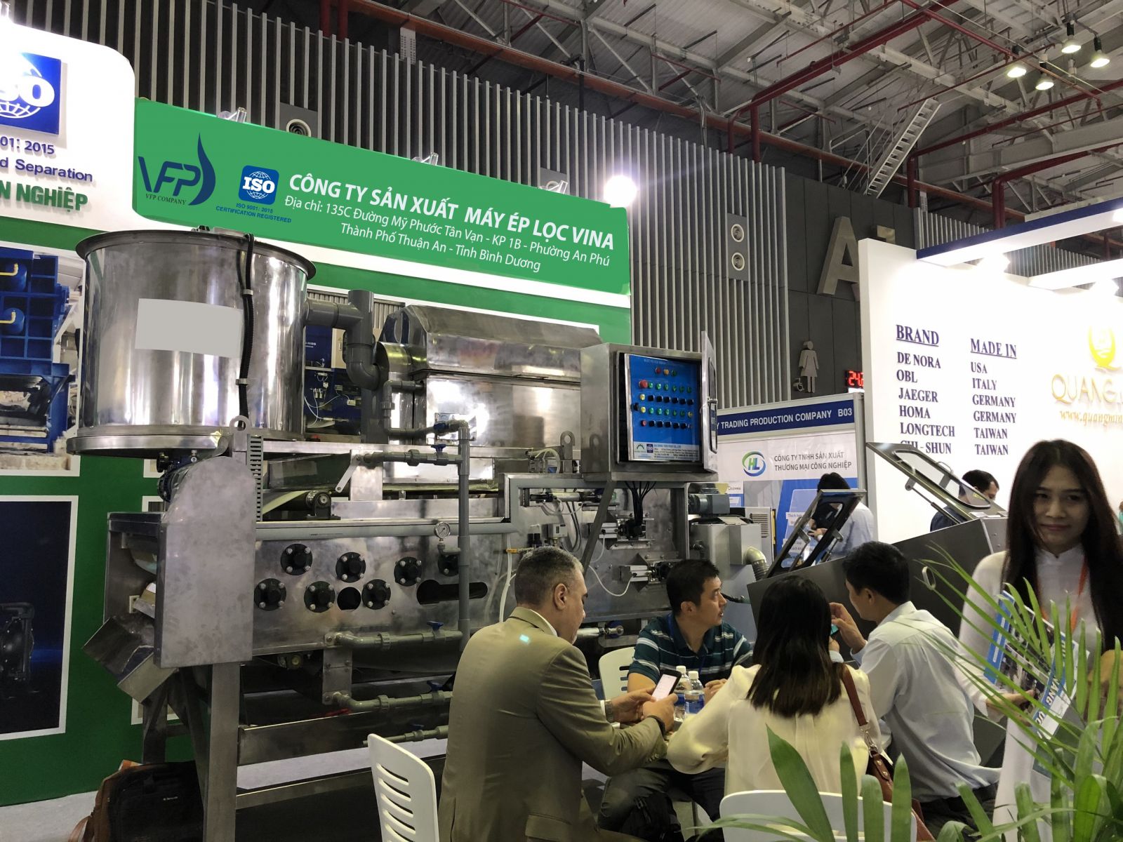 Công ty Vina giới thiệu sản phẩm tại triển lãm Vietwater